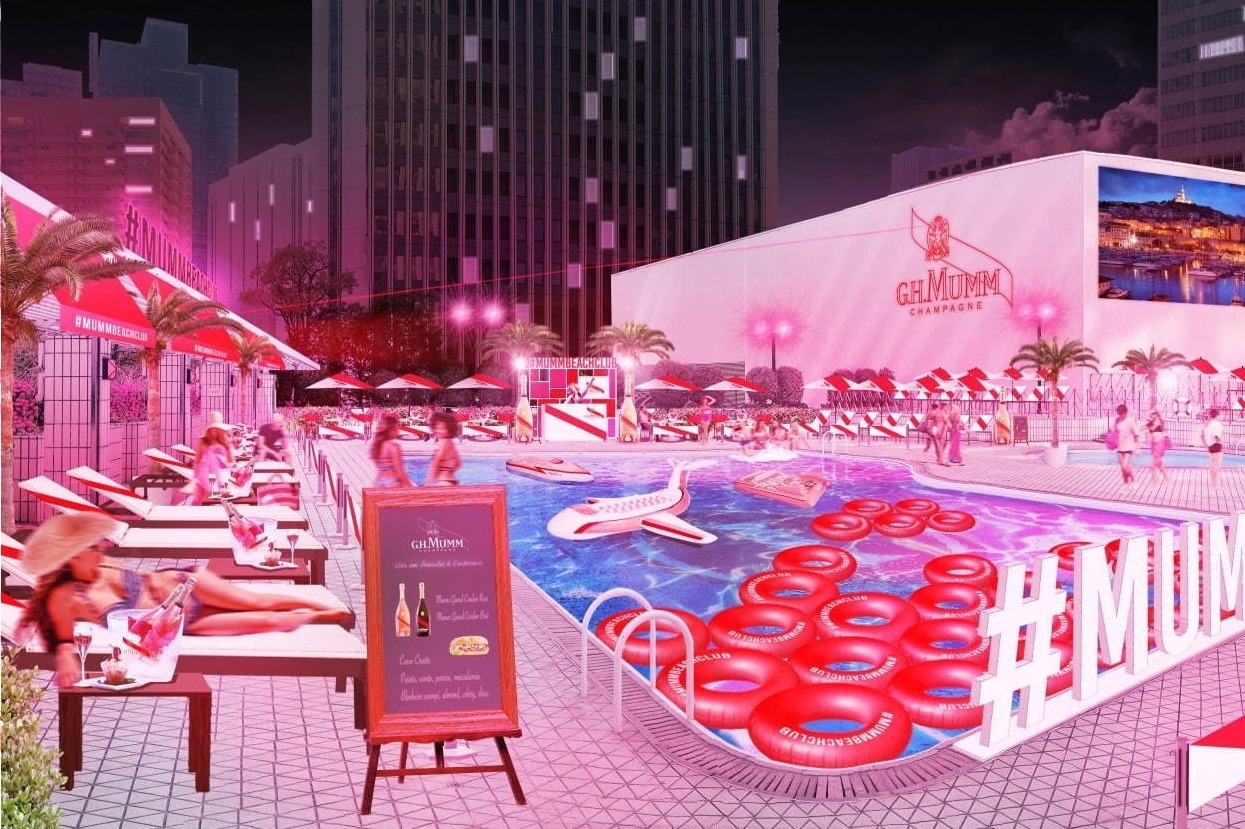 ビーチサンダル｜ピンク色のガーデンプール「マム ビーチクラブ」東京で、ロゼシャンパーニュや“ルビーチョコ”パフェも