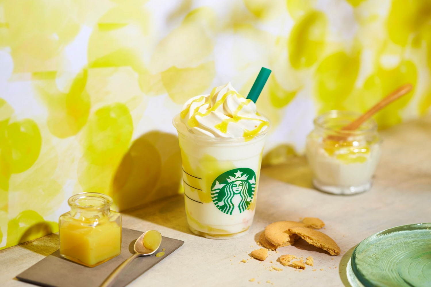 スターバックス(Starbucks Coffee) レモン ヨーグルト 発酵フラペチーノ｜写真1