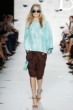 ダイアン フォン ファステンバーグ 2013年春夏コレクション - オリエンタルとモダンの融合｜写真19