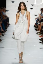 ダイアン フォン ファステンバーグ 2013年春夏コレクション - オリエンタルとモダンの融合｜写真32