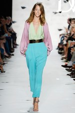 ダイアン フォン ファステンバーグ 2013年春夏コレクション - オリエンタルとモダンの融合｜写真42