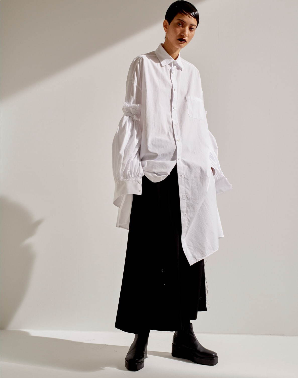 ビー ヨウジヤマモト(B Yohji Yamamoto) 2019-20年秋冬ウィメンズ&メンズコレクション  - 写真3