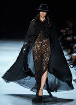 サンローラン 2013年春夏ウィメンズコレクション - エディ・スリマンによるコレクション初披露｜写真17