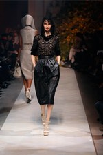 ロエベ 2013年春夏コレクション - ダリの妻ガラをミューズに魅惑のモダンラグジュアリー｜写真29