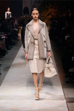 ロエベ 2013年春夏コレクション - ダリの妻ガラをミューズに魅惑のモダンラグジュアリー｜写真30