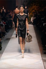 ロエベ 2013年春夏コレクション - ダリの妻ガラをミューズに魅惑のモダンラグジュアリー｜写真36