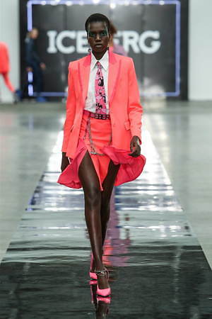 アイスバーグ(ICEBERG) 2020年春夏ウィメンズ&メンズコレクション  - 写真17