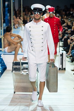 モンクレール ガム・ルージュ(MONCLER GAMME ROUGE) 2013年春夏ウィメンズ&メンズコレクション  - 写真2