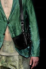 エンポリオ アルマーニ 20年春夏メンズコレクション、光を得たエネルギッシュなマスキュリンスタイル｜写真65