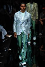 エンポリオ アルマーニ 20年春夏メンズコレクション、光を得たエネルギッシュなマスキュリンスタイル｜写真66