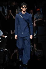 エンポリオ アルマーニ 20年春夏メンズコレクション、光を得たエネルギッシュなマスキュリンスタイル｜写真86