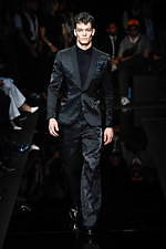 エンポリオ アルマーニ 20年春夏メンズコレクション、光を得たエネルギッシュなマスキュリンスタイル｜写真109