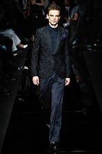 エンポリオ アルマーニ 20年春夏メンズコレクション、光を得たエネルギッシュなマスキュリンスタイル｜写真111