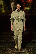 ドルチェ＆ガッバーナ 2020年春夏メンズコレクション、ジャングルの中で楽しむエレガンスな着こなし｜写真9