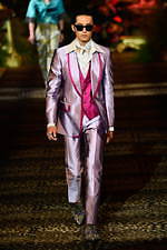 ドルチェ＆ガッバーナ 2020年春夏メンズコレクション、ジャングルの中で楽しむエレガンスな着こなし｜写真129