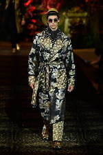 ドルチェ＆ガッバーナ 2020年春夏メンズコレクション、ジャングルの中で楽しむエレガンスな着こなし｜写真61