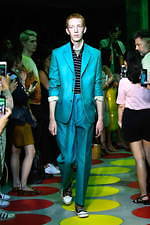 マルニ 2020年春夏メンズコレクション - 人工と自然の衝突から不均一な調和へ｜写真4