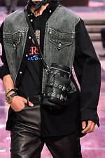 ヴェルサーチェ 2020年春夏メンズコレクション - 力強い男性像の追求――自信と自由、自己表現｜写真14