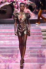 ヴェルサーチェ 2020年春夏メンズコレクション - 力強い男性像の追求――自信と自由、自己表現｜写真72