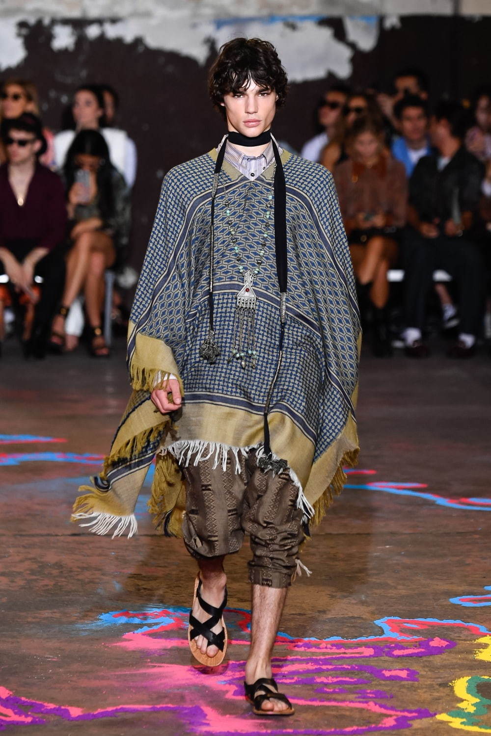 エトロ 2020年春夏｜ ポンチョ