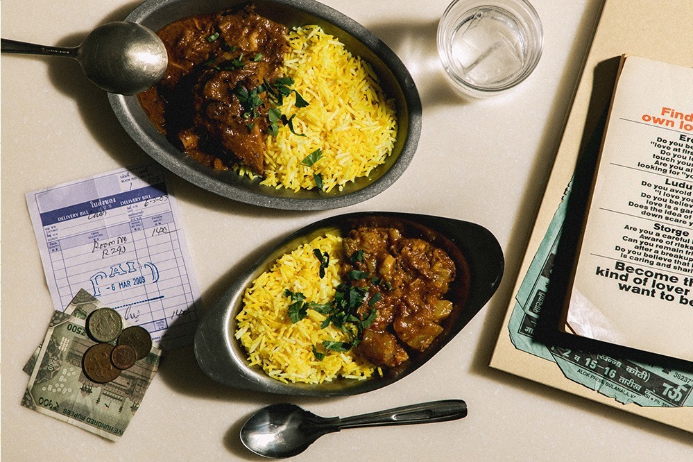 ハイボール｜酒＆スパイスを楽しむカレー居酒屋「イエロー」グランフロント大阪に、アタリが出たら会計を“奢り”に！？