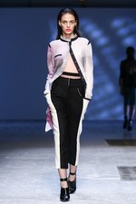 アライサラ(araisara) 2013年春夏コレクション - パリコレクションに初登場｜写真6