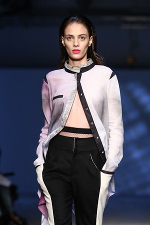 アライサラ(araisara) 2013年春夏コレクション - パリコレクションに初登場｜写真7