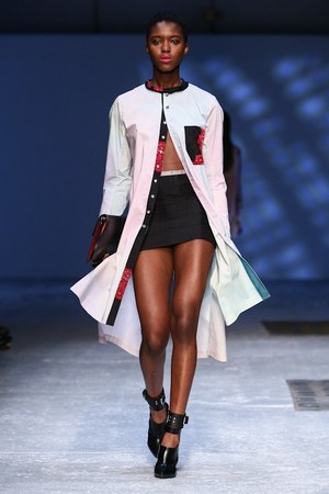 アライサラ(araisara) 2013年春夏コレクション - パリコレクションに初登場｜写真8