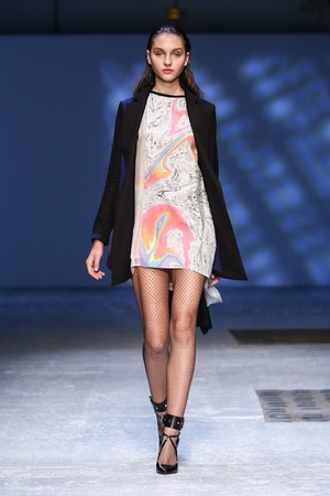 アライサラ(araisara) 2013年春夏コレクション - パリコレクションに初登場｜写真16