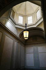 ジョルジオ アルマーニ 2020年春夏コレクション、歴史深い建築物の中でみせる新たなエレガンス｜写真149