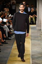 ジョルジオ アルマーニ 2020年春夏コレクション、歴史深い建築物の中でみせる新たなエレガンス｜写真7