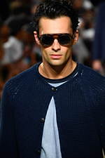 ジョルジオ アルマーニ 2020年春夏コレクション、歴史深い建築物の中でみせる新たなエレガンス｜写真10