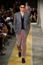 ジョルジオ アルマーニ 2020年春夏コレクション、歴史深い建築物の中でみせる新たなエレガンス｜写真101