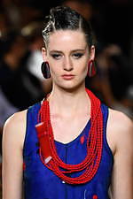 ジョルジオ アルマーニ 2020年春夏コレクション、歴史深い建築物の中でみせる新たなエレガンス｜写真115