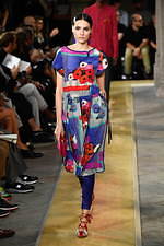 ジョルジオ アルマーニ 2020年春夏コレクション、歴史深い建築物の中でみせる新たなエレガンス｜写真119