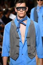 ジョルジオ アルマーニ 2020年春夏コレクション、歴史深い建築物の中でみせる新たなエレガンス｜写真127