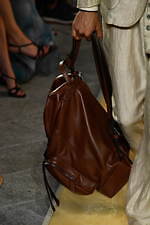 ジョルジオ アルマーニ 2020年春夏コレクション、歴史深い建築物の中でみせる新たなエレガンス｜写真24