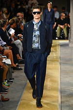 ジョルジオ アルマーニ 2020年春夏コレクション、歴史深い建築物の中でみせる新たなエレガンス｜写真36