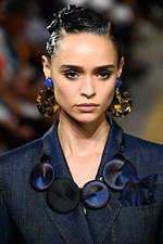 ジョルジオ アルマーニ 2020年春夏コレクション、歴史深い建築物の中でみせる新たなエレガンス｜写真38