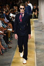 ジョルジオ アルマーニ 2020年春夏コレクション、歴史深い建築物の中でみせる新たなエレガンス｜写真78