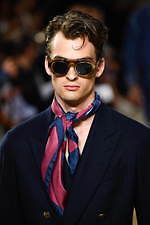 ジョルジオ アルマーニ 2020年春夏コレクション、歴史深い建築物の中でみせる新たなエレガンス｜写真79