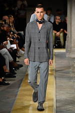 ジョルジオ アルマーニ 2020年春夏コレクション、歴史深い建築物の中でみせる新たなエレガンス｜写真89