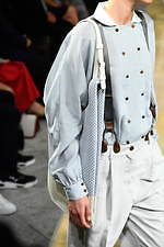 ジョルジオ アルマーニ 2020年春夏コレクション、歴史深い建築物の中でみせる新たなエレガンス｜写真93