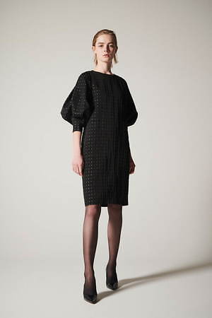 ルームエイト ブラック(Room no.8 / BLACK) 2019-20年秋冬ウィメンズコレクション  - 写真2