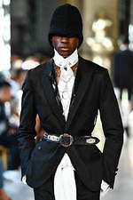 タカヒロミヤシタザソロイスト． 2020年春夏メンズコレクション - ミッキーマウスと“デュエット”｜写真18