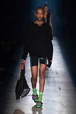 ヘロン・プレストン 2020年春夏コレクション、NYの街で暮らす人々のユニフォームに目をむけて｜写真14