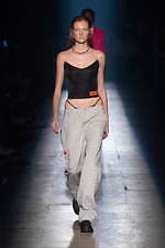 ヘロン・プレストン 2020年春夏コレクション、NYの街で暮らす人々のユニフォームに目をむけて｜写真30