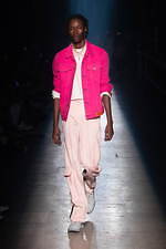 ヘロン・プレストン 2020年春夏コレクション、NYの街で暮らす人々のユニフォームに目をむけて｜写真31