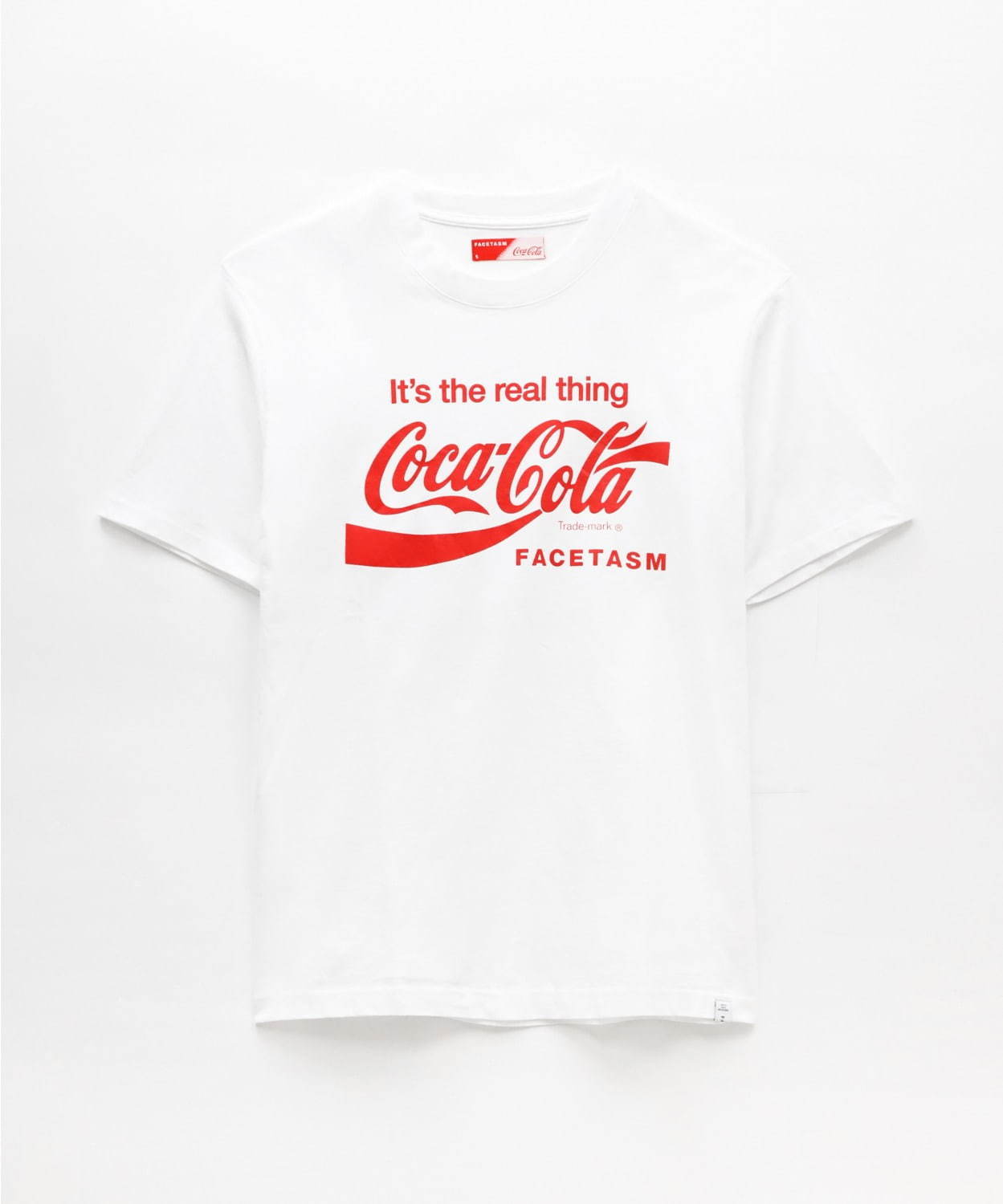 ファセッタズム × コカ・コーラのコレクション、異素材ドッキングのロゴ入りワークウェアなど｜写真14