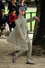 オム プリッセ イッセイ ミヤケ 2020年春夏コレクション、止むことのない陽気な踊りと音楽｜写真22